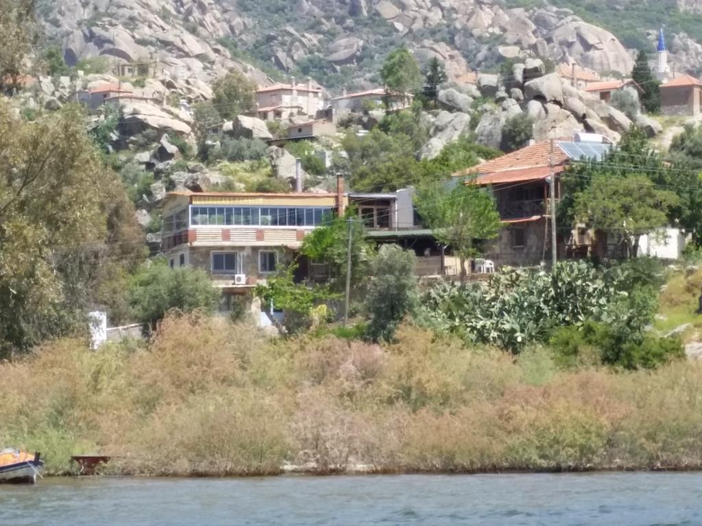 Selenes Pansiyon Kapikiri Exteriér fotografie